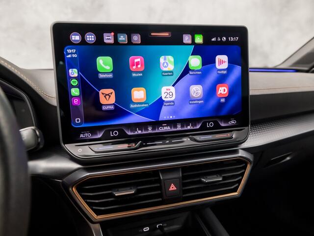 Cupra Leon 1.5 TSI Sport 150Pk Automaat (APPLE CARPLAY, GROOT NAVI, KUIPSTOELEN, SENNHEISER AUDIO, CAMERA, STUUR/STOELVERWARMING, GETINT GLAS, NIEUWSTAAT)