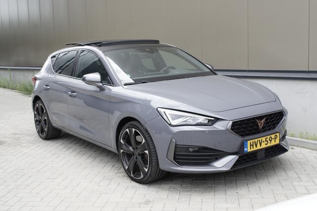 Cupra Leon 1.4 e-Hyb Copper Ed. | Pano | Keyless entry/start | Apple CarPla