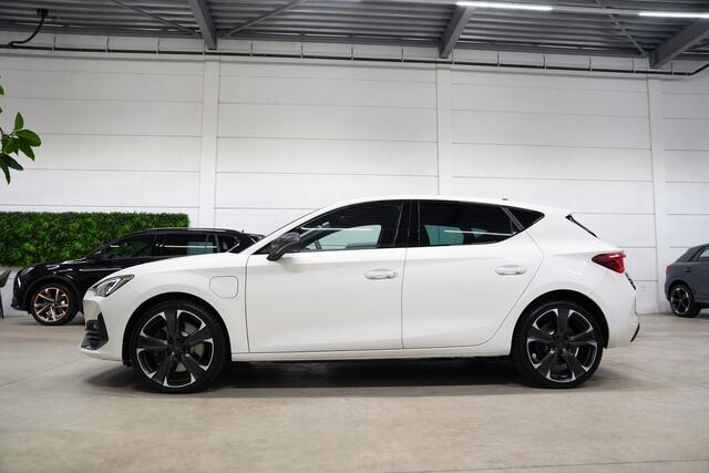 Cupra Leon 1.4 e-Hybrid VZ 245PK * Kuipstoelen - 19" - Sfeer - ACC - App - Stoelverwarming *
