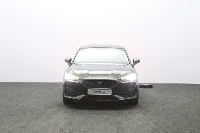 Cupra Leon 1.4 e-Hybrid VZ 245 PK Performance PHEV, 19" LM Velgen, Winterpakket, Camera, Adap. Cruise Control, DCC