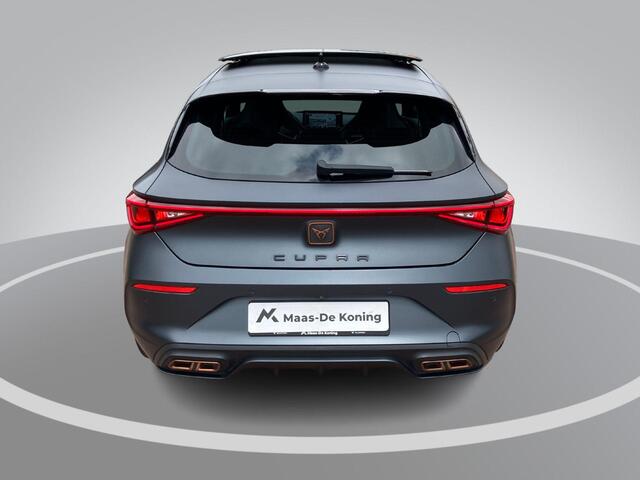 Cupra Leon 1.4e-Hybrid 180kW/245PK VZ · Leder kuipstoelen · Panoramadak · Navigatie · Camera ·