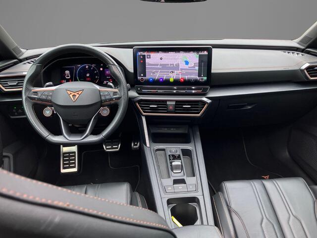 Cupra Leon 1.4e-Hybrid 180kW/245PK VZ · Leder kuipstoelen · Panoramadak · Navigatie · Camera ·