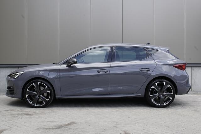 Cupra Leon 1.4 e-Hyb Copper Ed | Stuur verwaming | Adap. cruise | Apple CarPlay | Stoelverwarming |