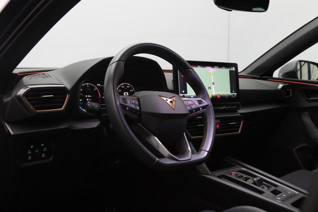 Cupra Leon 1.4 e-Hybrid VZ 245 PK Performance, Matte Grijs, Winterpakket, DCC, Adap. Cruise Control