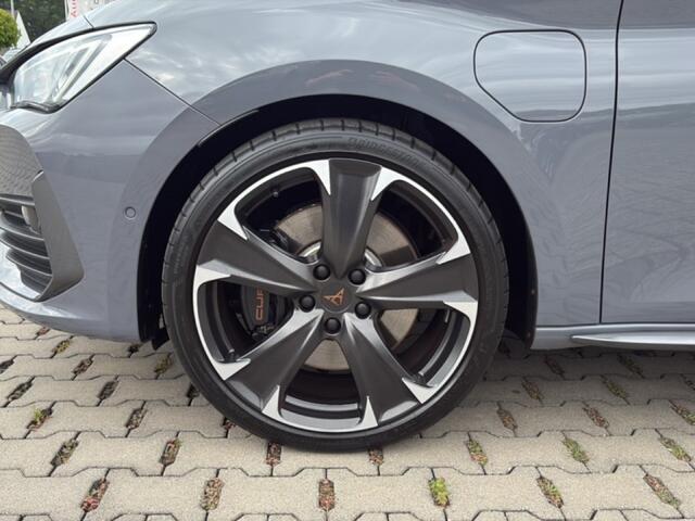 Cupra Leon 1.4 TSI E-HYBRID VZ CAMERA/ACC/STOEL+STUURVERW/CARPLAY/NAVI