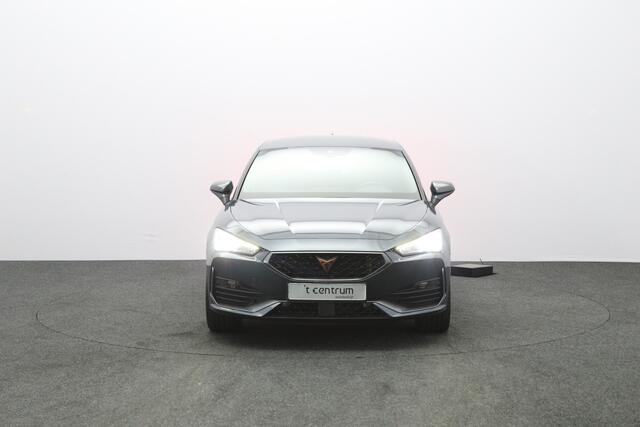 Cupra Leon 1.4 e-Hybrid VZ 245 PK Performance PHEV, Camera, Kuipstoelen, Navigatie, Stuurverwarming