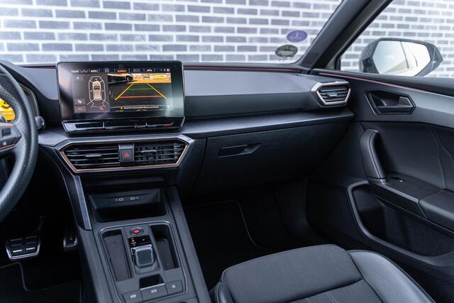 Cupra Leon 1.4 e-Hybrid VZ Adrenaline | Plug-in Hybrid (PHEV) | Achteruitrijcamera | Parkeersensoren | Keyless Entry | Lichtmetalen Velgen 19 inch | LED Koplampen | Stoelverwarming | Cruise Control Adaptief | Dodehoekdetectie | Navigatie | Apple Carplay | Android Au