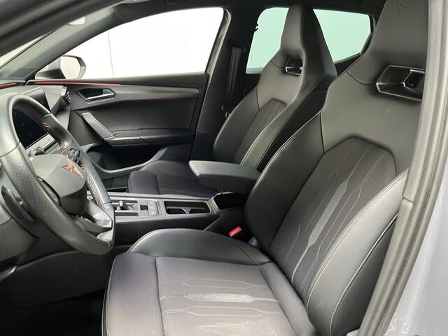Cupra Leon 1.4 e-Hybrid Performance / AUTOMAAT/ CAMERA/ PARK. SENSOREN/ LED/ STOEL-STUURVERWARM./ KEYLESS/ FULL LINK/ ADAPT. CRUISE/ NAVI/ CLIMA/ DAB