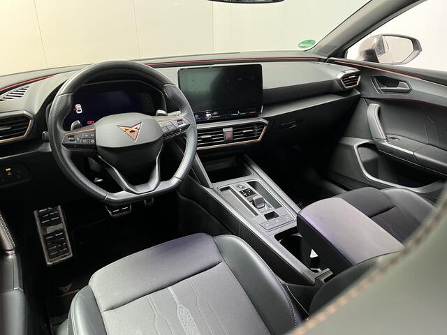 Cupra Leon 1.4 e-Hybrid Performance / AUTOMAAT/ CAMERA/ PARK. SENSOREN/ LED/ STOEL-STUURVERWARM./ KEYLESS/ FULL LINK/ ADAPT. CRUISE/ NAVI/ CLIMA/ DAB