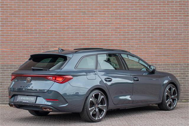 Cupra Leon 1.4 e-Hybrid 245pk VZ, Panoramadak, Carplay, Stoel & Stuurverwarming, Camera, Adaptive Cruise, Keyless.