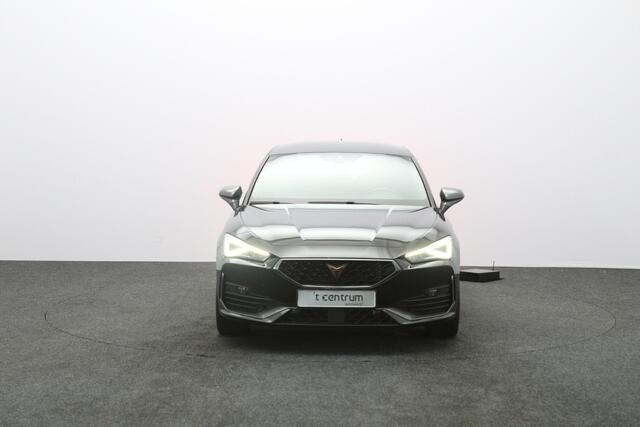 Cupra Leon 1.4 e-Hybrid 204 PK Essential PHEV, Adap. Cruise Control, Stuurverwarming, Caprlay
