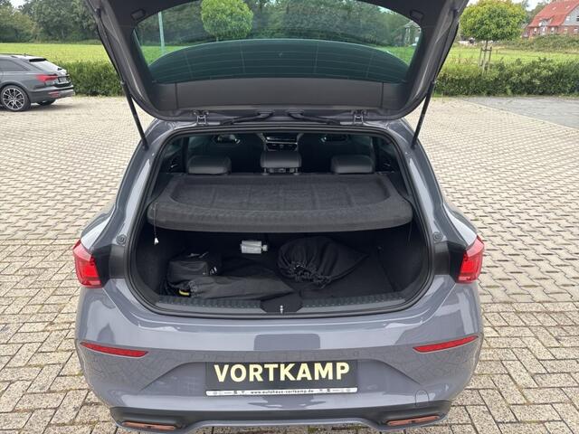 Cupra Leon 1.4 TSI eHYBRID VZ PANO-DAK/CAMERA/CRUISE/STOEL+STUURVERW/CARPLAY