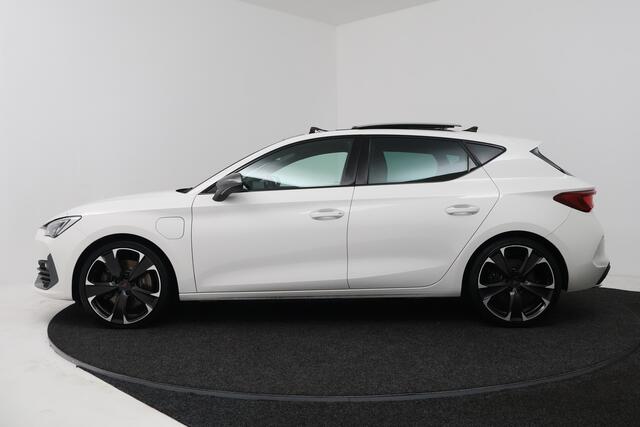 Cupra Leon 1.4 e-Hybrid VZ Adrenaline (PANORAMADAK, STOEL/STUUR VERWARMING, CRUISE CONTROL ADAPTIEF)