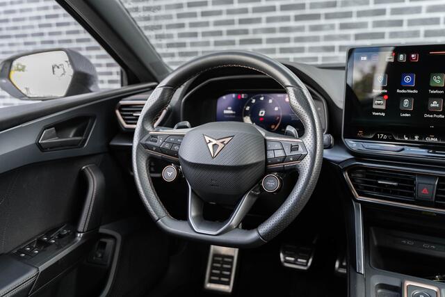 Cupra Leon 1.5 TSI e-Hybrid Business | Plug-in Hybrid (PHEV) | Achteruitrijcamera | Parkeersensoren | Matrix-LED Koplampen | Keyless Entry | Stoelverwarming | Cruise Control Adaptief | Dodehoekdetectie | Navigatie | Apple Carplay | Android Auto