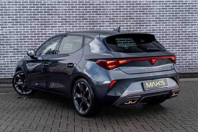 Cupra Leon 1.5 TSI e-Hybrid Business | Plug-in Hybrid (PHEV) | Achteruitrijcamera | Parkeersensoren | Matrix-LED Koplampen | Keyless Entry | Stoelverwarming | Cruise Control Adaptief | Dodehoekdetectie | Navigatie | Apple Carplay | Android Auto