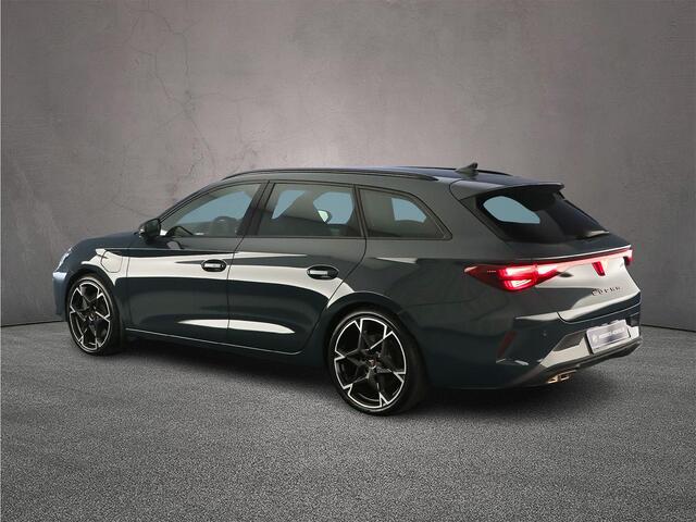 Cupra Leon Sportstourer VZ Performance 1.5 TSI e-Hybrid 272pk DSG Automaat Trekhaak, Adaptive cruise control, Navigatie, Achteruitrijcamera, Elektrische achterklep