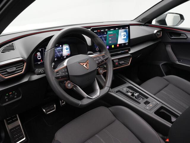 Cupra Leon Sportstourer 1.4 e-Hybrid 245pk DSG VZ Performance | Panoramadak | Adaptieve onderstelregeling (DCC) | Sportstoelen | Standkachel | Park Assist