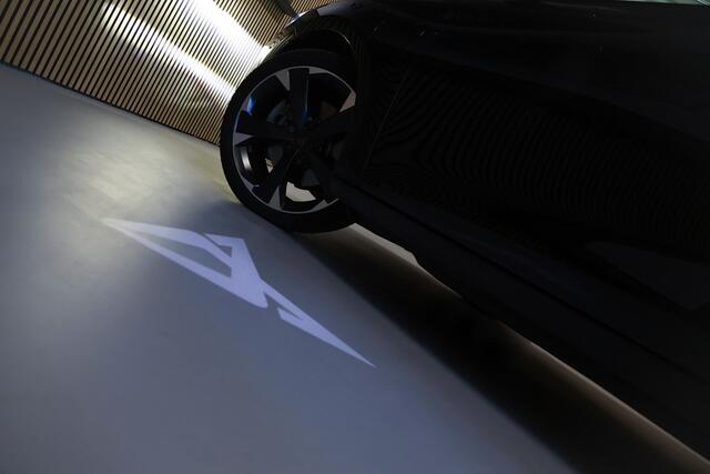 Cupra Leon Sportstourer 1.4 e-Hybrid Business LED/Keyless/Camera/Virtual Cockpit/DCC/ACC/18"