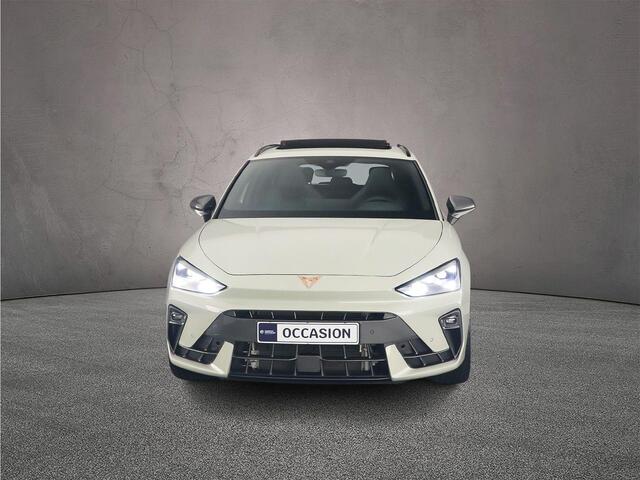 Cupra Leon Sportstourer 1.5 TSI e-Hybrid VZ Extreme 272pk DSG Automaat, Panoramadak, Lederen bekleding, Elektrisch verstelbare stoelen, Stoelverwarming, Adaptive cruise control, Navigatie, App connect, Elektrische achterklep