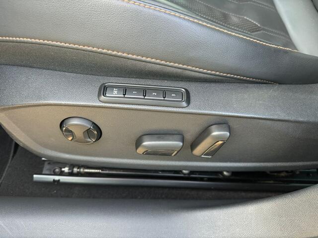 Cupra Leon Sportstourer 1.4 e-Hybrid 245 PK trekhaak, virtual cockpit, navi, memory stoelen