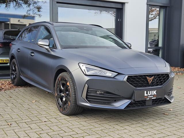 Cupra Leon Sportstourer 1.4 e-Hybrid VZ Copper Edition + PANO DAK + CAMERA + MEMORY + LED