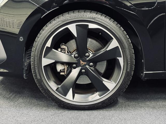 Cupra Leon Sportstourer 1.4 e-Hybrid Business | Adapt.Cruise | Stuurverw. | Trekhaak