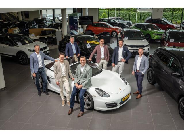 Cupra Leon Sportstourer 1.5 TSI e-Hybrid Business 204 Pk DSG-6 Automaat Navigatie / Camera / DAB / Apple Carplay / Stoelverwarming