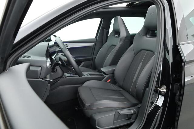 Cupra Leon Sportstourer 1.4 e-Hybrid VZ 245pk | S/K-Dak | Dig. Cockpit | Adapt. Cruise | Kuipstoelen | Nav+App.Connect | Stoel-Stuurverw. | Camera+PDC | Led | Elek. Klep | Sfeerverl. |