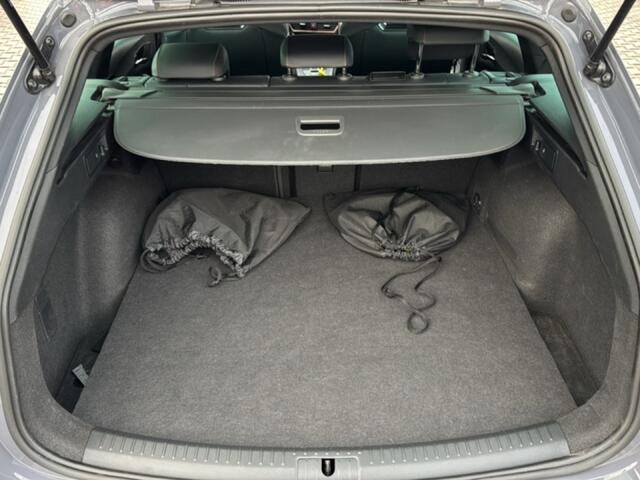 Cupra Leon Sportstourer 1.4 TSI DSG VZ E-HYBRID CAMERA/ACC/STOEL+STUURVERW/NAVI