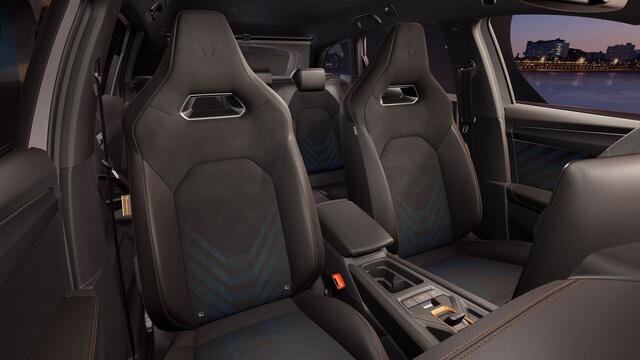 Cupra Leon Sportstourer 1.5 TSI e-Hybrid 272 6DSG VZ Performance | Achteruitrijcamera | Digitaal instrumentenpaneel (Virtual Cockpit) | Draadloze Apple CarPlay(TM), Android Auto(TM)