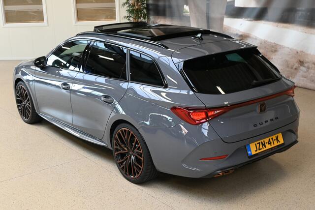 Cupra Leon Sportstourer 1.4 e-Hybrid 245pk VZ Performance | DCC | 19 Inch | Panoramadak | 100% (Dealer) onderhouden label