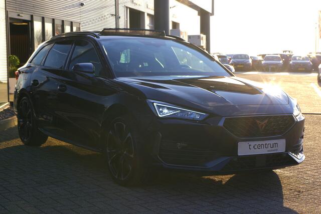 Cupra Leon Sportstourer 1.4 e-Hybrid VZ 245 PK Performance PHEV, Leder, Panoramadak, Stuur-Startknop, Camera, Memory