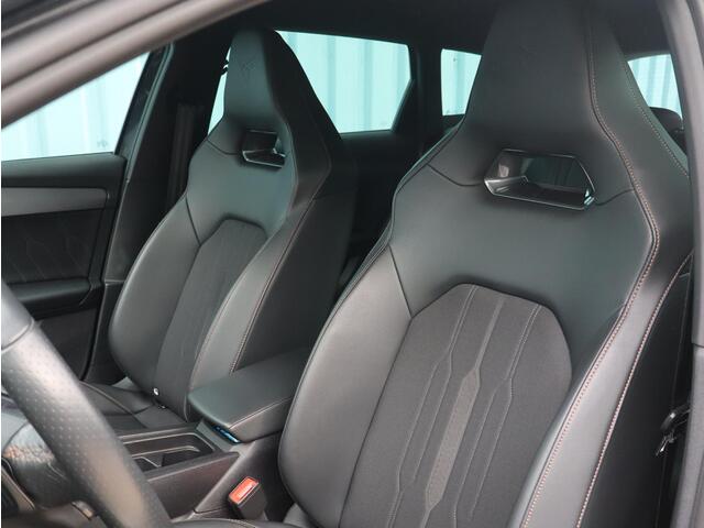 Cupra Leon Sportstourer VZ Adrenaline 1.4 e-Hybrid PHEV 245pk | NAVI | CUPRA KNOP | CAMERA | STOEL + STUUR VERW. | LED |