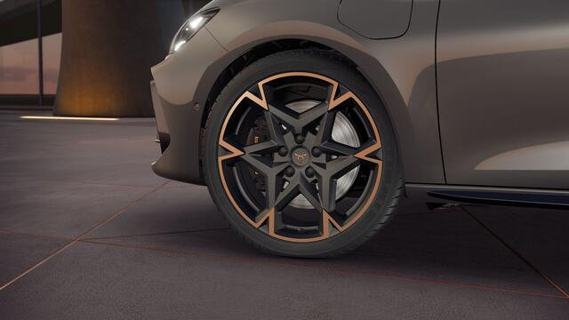 Cupra Leon Sportstourer 1.5 TSI e-Hybrid 272 6DSG VZ Performance | Achteruitrijcamera | Digitaal instrumentenpaneel (Virtual Cockpit) | Draadloze Apple CarPlay(TM), Android Auto(TM)