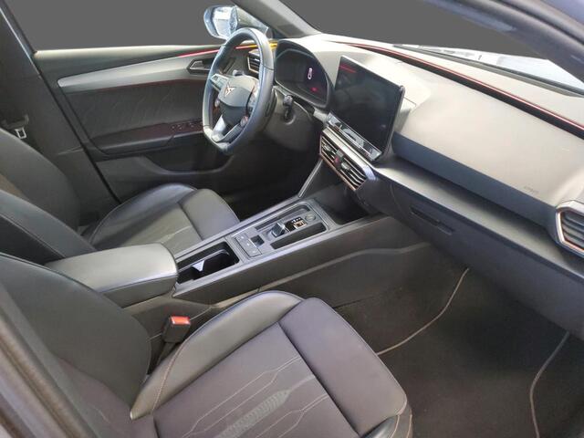 Cupra Leon Sportstourer 1.4 TSI eHybrid 245pk PHEV VZ Performance / S-Stuur / Safe & Driving XL / Camera