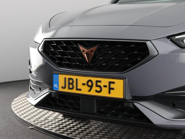 Cupra Leon Sportstourer 1.4 e-Hybrid VZ Business (Camera / Carplay / Stoel-Stuurverw. / ACC / 19'')