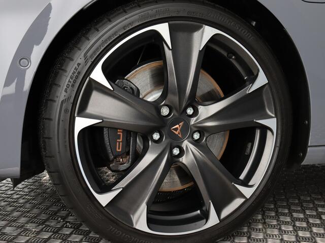 Cupra Leon Sportstourer 1.4 e-Hybrid VZ Business (Camera / Carplay / Stoel-Stuurverw. / ACC / 19'')