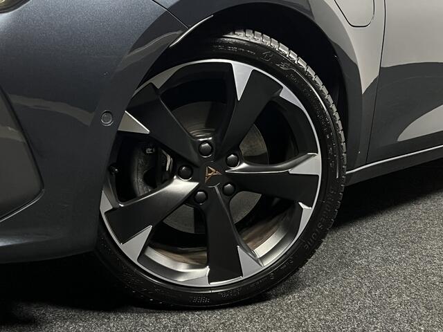 Cupra Leon Sportstourer 1.4 e-Hybrid Black Edition | NAVI | TREKHAAK | KEYLESS | ACC | STOEL-/STUURVERWARMING |