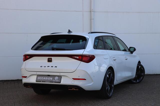 Cupra Leon Sportstourer 1.4 eHybrid Performance 204pk DSG6 | Stoel- en Stuurverwarming | Adaptive | Carplay