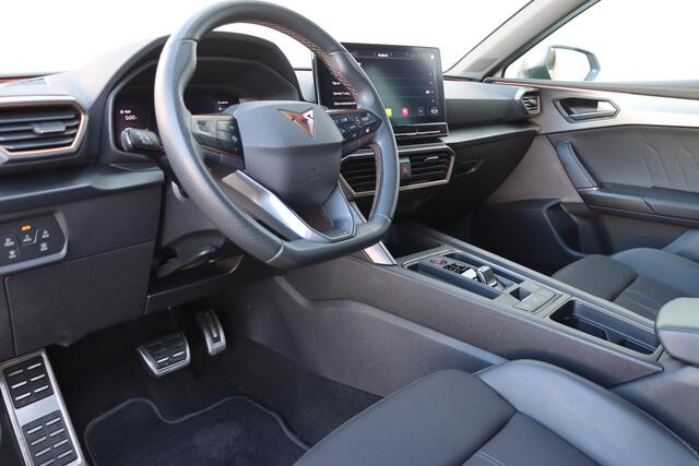 Cupra Leon Sportstourer 1.4 eHybrid Performance 204pk DSG6 | Stoel- en Stuurverwarming | Adaptive | Carplay