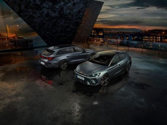 Cupra Leon Sportstourer 1.5 TSI e-Hybrid VZ Performance 272 pk / Obsidian pack / Panoramisch schuifdak / Sennheiser immersive geluid