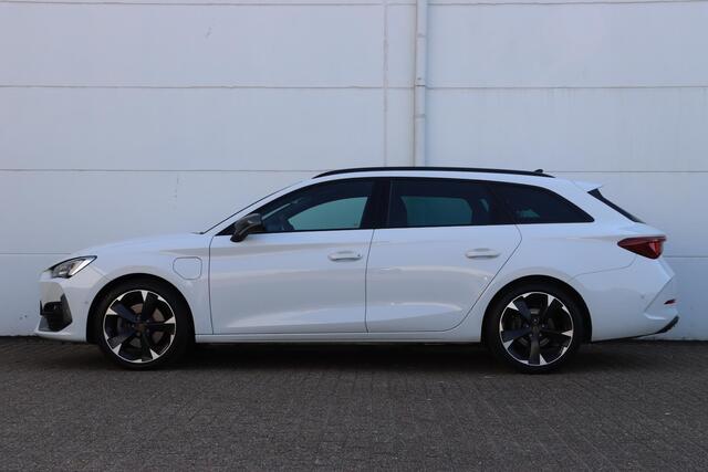 Cupra Leon Sportstourer 1.4 eHybrid Performance 204pk DSG6 | Stoel- en Stuurverwarming | Adaptive | Carplay