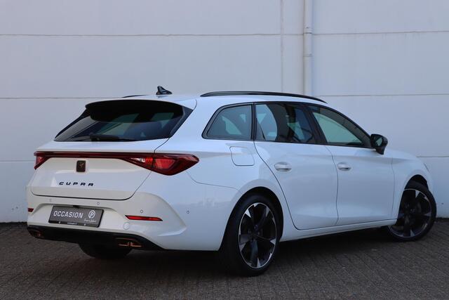 Cupra Leon Sportstourer 1.4 eHybrid Performance 204pk DSG6 | Stoel- en Stuurverwarming | Adaptive | Carplay