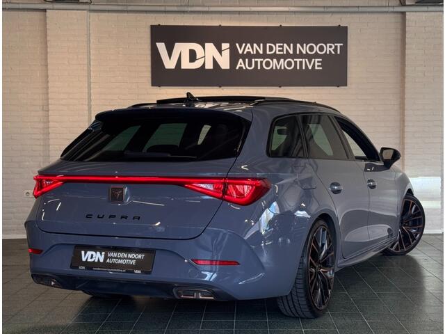 Cupra Leon Sportstourer 1.4 eHybrid 245pk VZ Copper Ed Pano Camera Memory 19''
