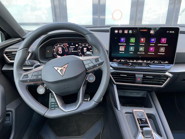Cupra Leon Sportstourer 1.5 TSI e-Hybrid VZ Performance Wegklapbare trekhaak - Sennheiser - Dodehoeksensor