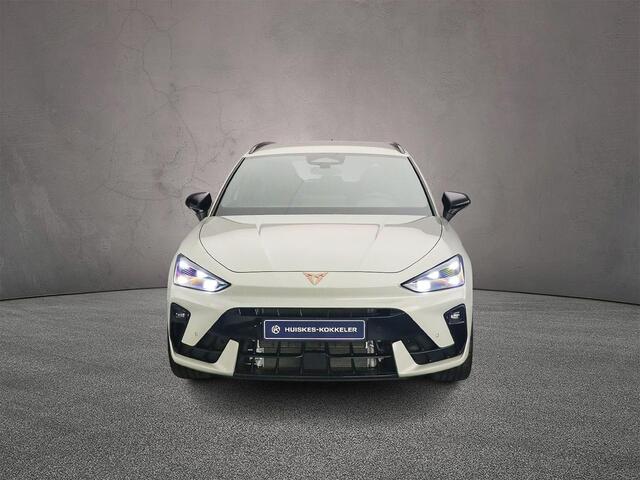 Cupra Leon Sportstourer VZ Performance 1.5 TSI eHybrid 272pk DSG Automaat Trekhaak, Adaptive cruise control, Sennheiser audio, Achteruitrijcamera, LED koplampen, Elektrische achterklep