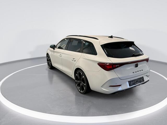 Cupra Leon Sportstourer 1.4 e-Hybrid 245pk DSG VZ Business · SOH 95% · Stuur- & Stoelverwarming · Keyless · Sfeerverlichting · Cruise Control · 19"Velgen ·