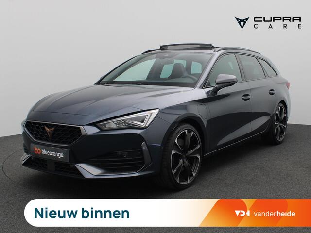 Cupra Leon Sportstourer 1.4 e-Hybrid Black Edition 245PK DSG Pano-Schuifdak, Keyless, Side Assist, Navi, Achteruitrijcamera, 19" LM Velgen, Stoel-Stuurverwarming