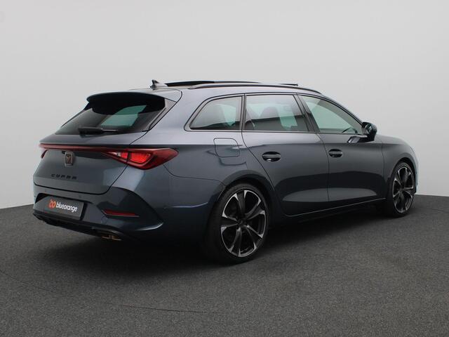 Cupra Leon Sportstourer 1.4 e-Hybrid Black Edition 245PK DSG Pano-Schuifdak, Keyless, Side Assist, Navi, Achteruitrijcamera, 19" LM Velgen, Stoel-Stuurverwarming