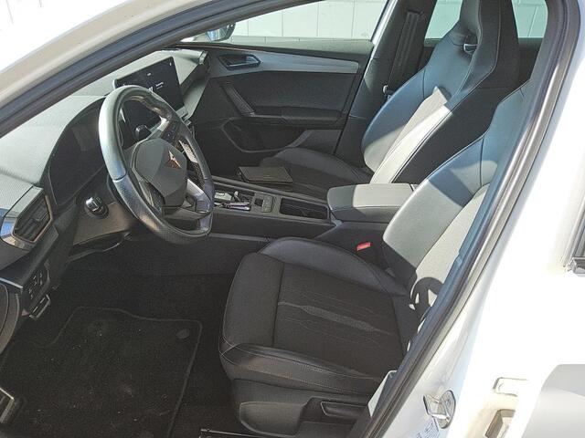Cupra Leon Sportstourer 1.4 TSI eHybrid 204pk PHEV Business / Trekhaak / Camera / Navigatie / Wordt Verwacht